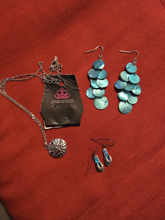 Jewelry - Jewelry Bundle Summer Beach Vacation Flip Flop & Tiered Earrings Shell Necklace
